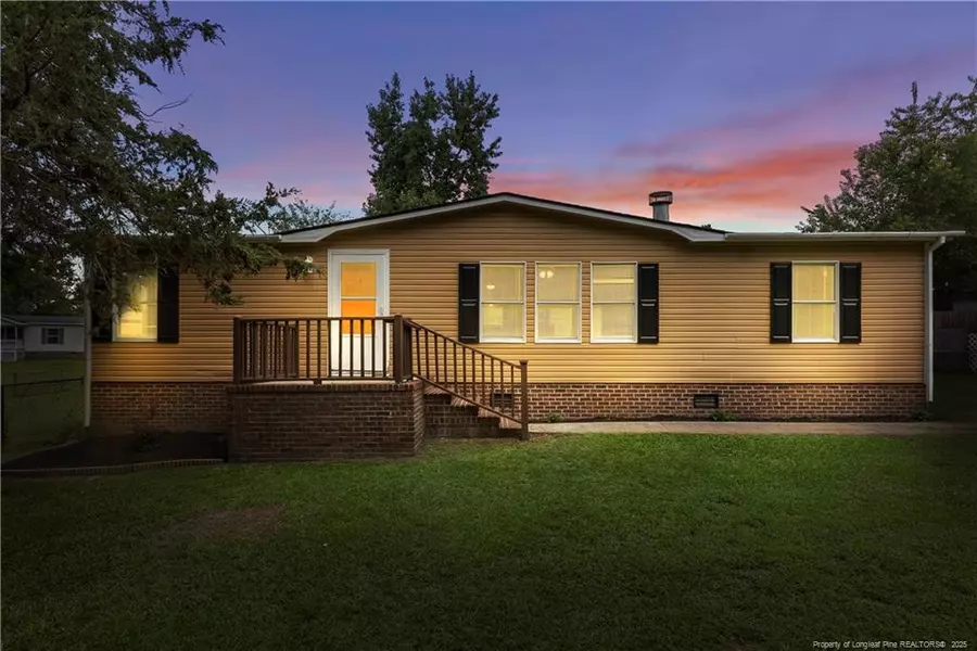 88 Buckhorn Lakes Road, Spring Lake, NC 28390