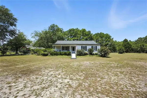 223 Broadwell Road, Saint Pauls, NC 28384