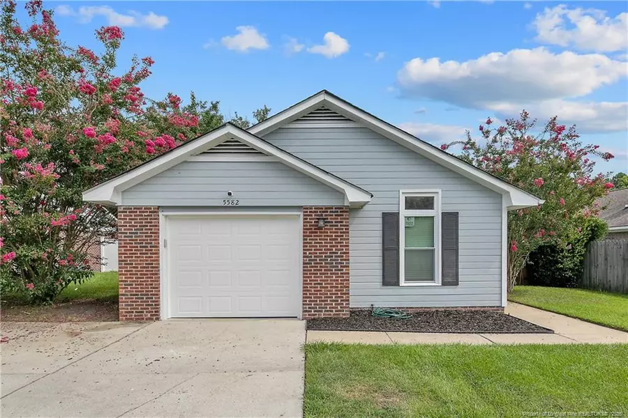 5582 Quietwood Place, Fayetteville, NC 28304
