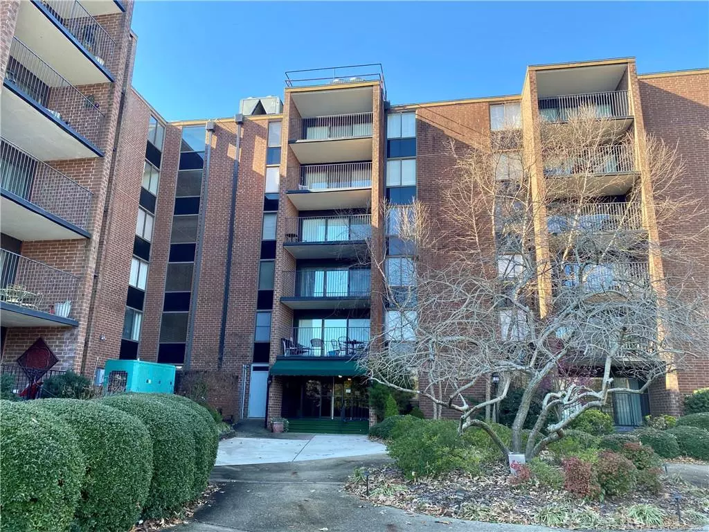 Fayetteville, NC 28305,1100 Clarendon Street #601