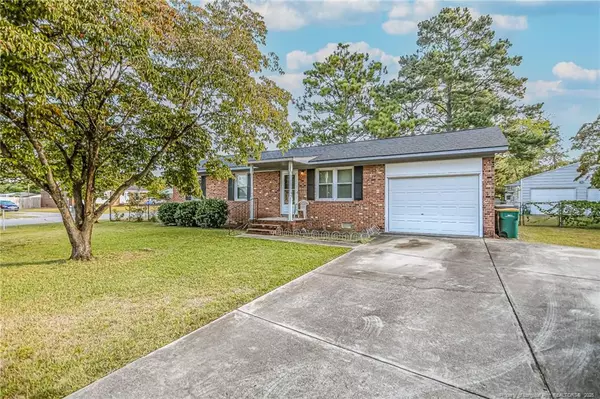 5936 Fairway Drive, Hope Mills, NC 28348