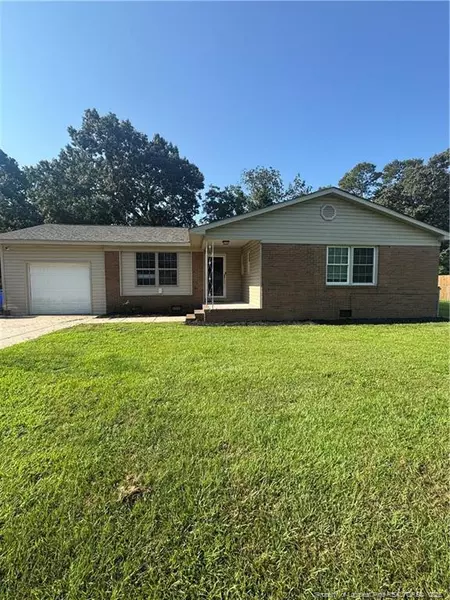 6345 Rutherglen Drive, Fayetteville, NC 28304