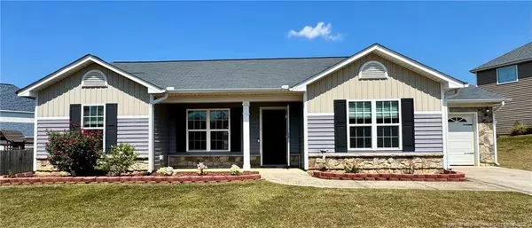 858 Screech Owl Drive, Hope Mills, NC 28348