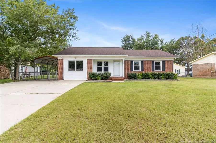 5889 Hunting Ridge Road, Hope Mills, NC 28348