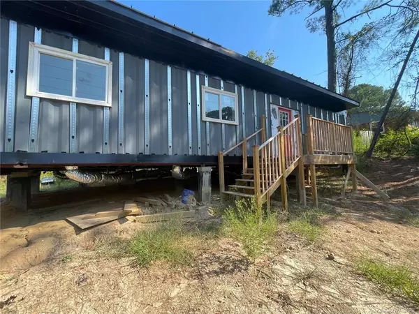 72 Appaloosa Drive, Spring Lake, NC 28390