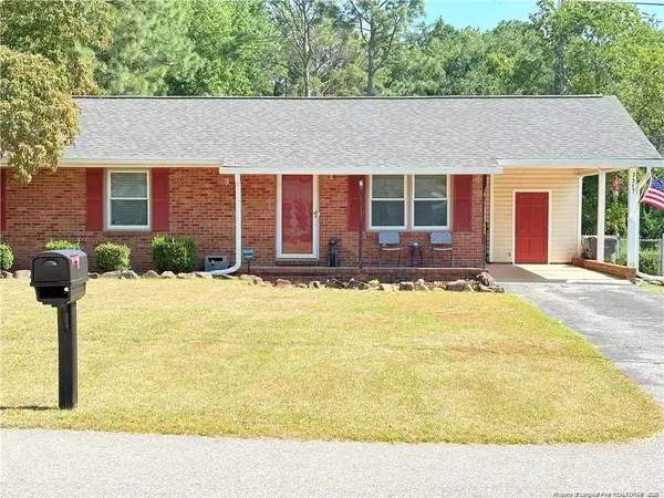 3317 Forest Lake Drive, Hope Mills, NC 28348