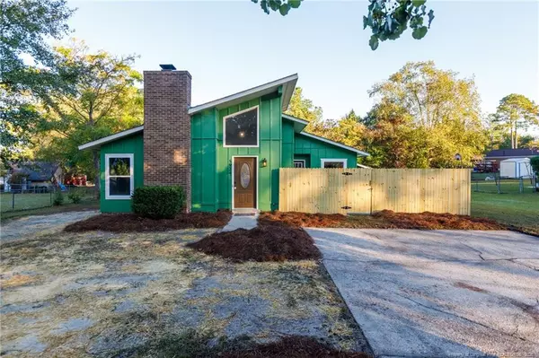 5924 Lakeridge Drive, Fayetteville, NC 28304