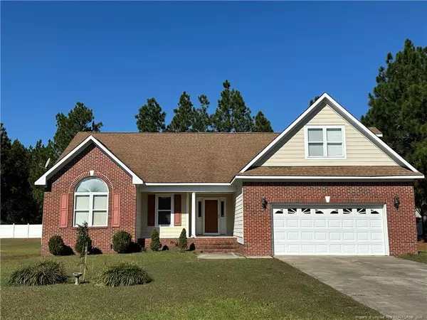 1935 Sunshine Court, Hope Mills, NC 28348