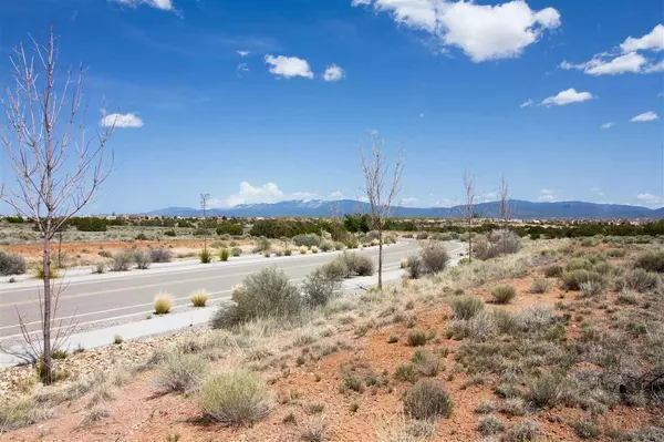 Santa Fe, NM 87507,4401 Hart S #Lot 1