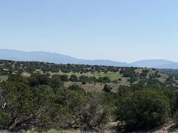 Santa Fe, NM 87506,10 Hacienda Vaquero