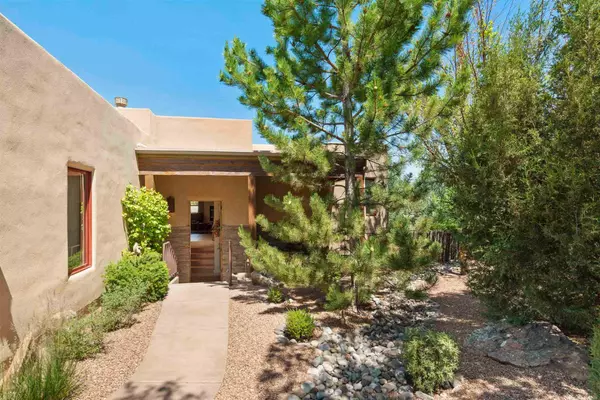 Santa Fe, NM 87506,1608 Villa Strada