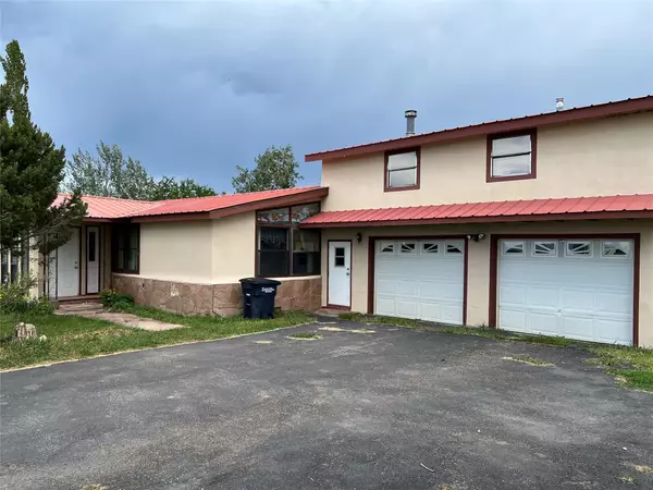 446 State Road 573,  Ensenada,  NM 87551