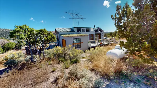 La Madera, NM 87539,92 State Road 341