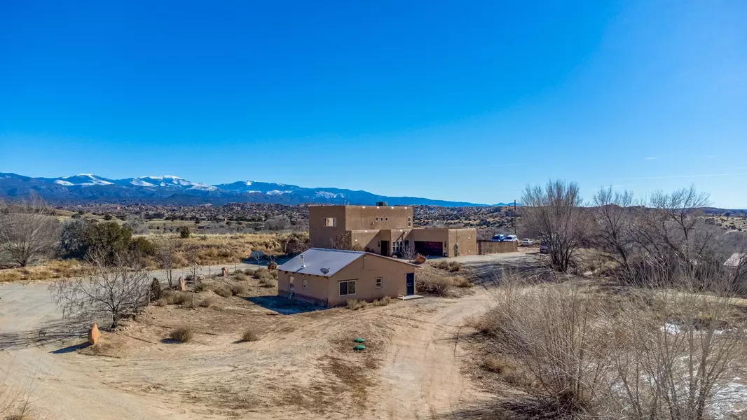 28 Firehouse, La Puebla, NM 87532