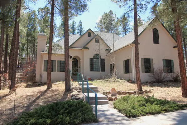 Los Alamos, NM 87544,32 Sumac LN