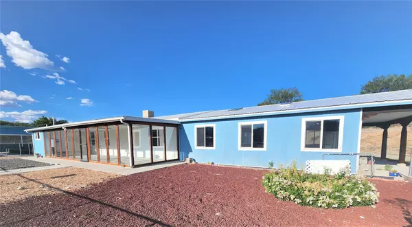 104 County Rd 42, La Villita, NM 87511