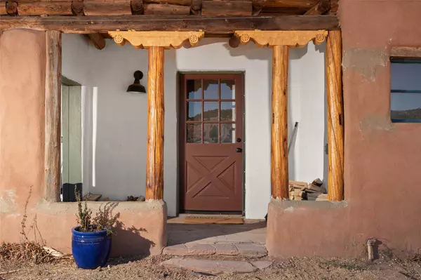 Rowe, NM 87562,141 Frontage Road 2116