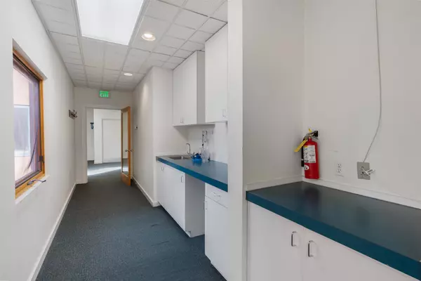 Santa Fe, NM 87505,607 Cerrillos RD #D-2