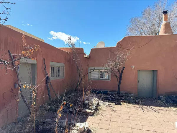 108 108 La Loma Plaza, Taos, NM 87571