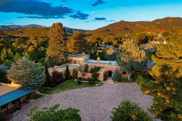 Santa Fe, NM 87505,503 Camino Del Monte Sol