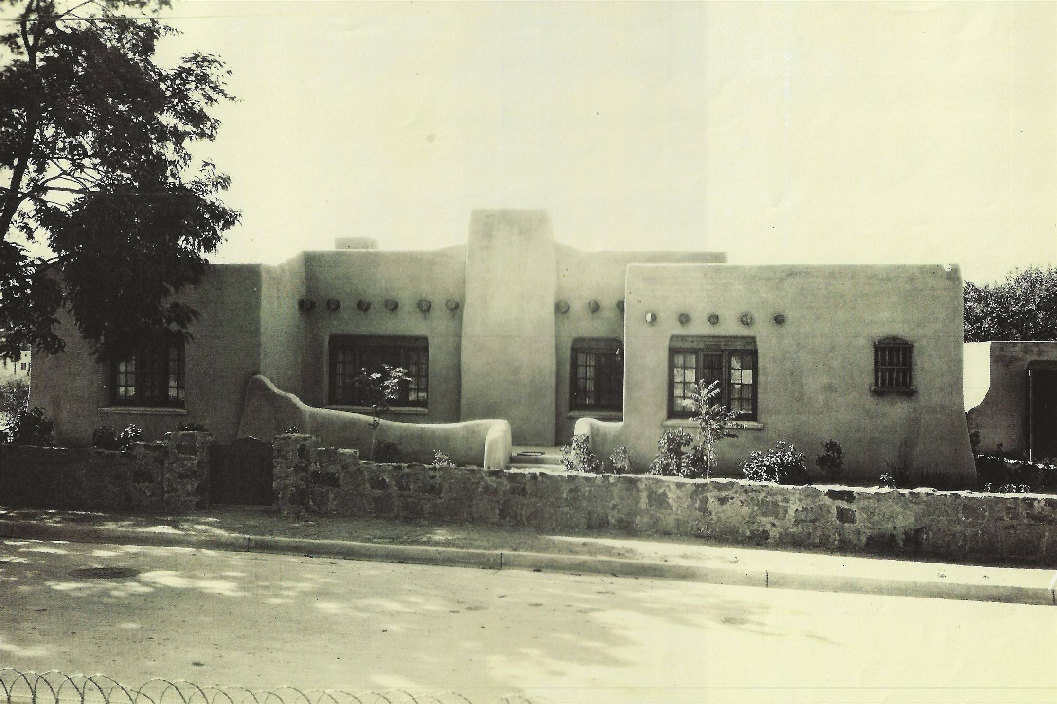 Santa Fe, NM 87501,518 E Palace