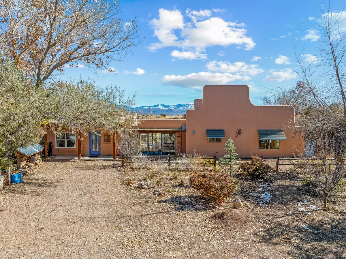 Santa Fe, NM 87506,25 Loma Encantada