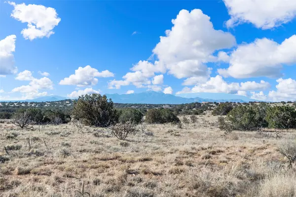 86 Colinas Del Sol, Lamy, NM 87540