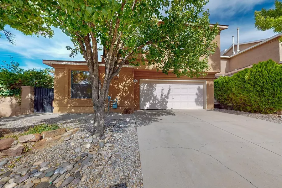 6301 La Habra LN NE, Albuquerque, NM 87113