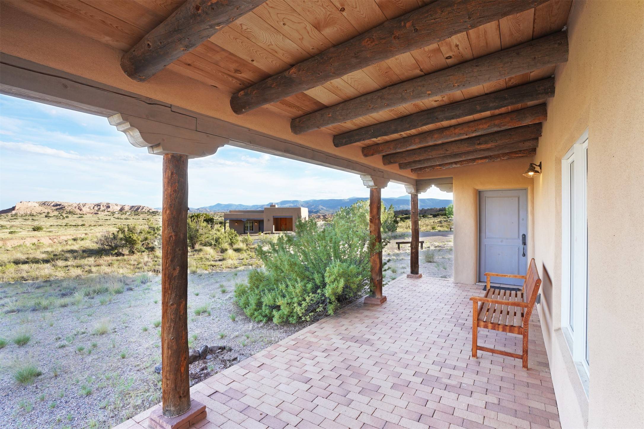 Abiquiu, NM 87510,21 Canjilon ST