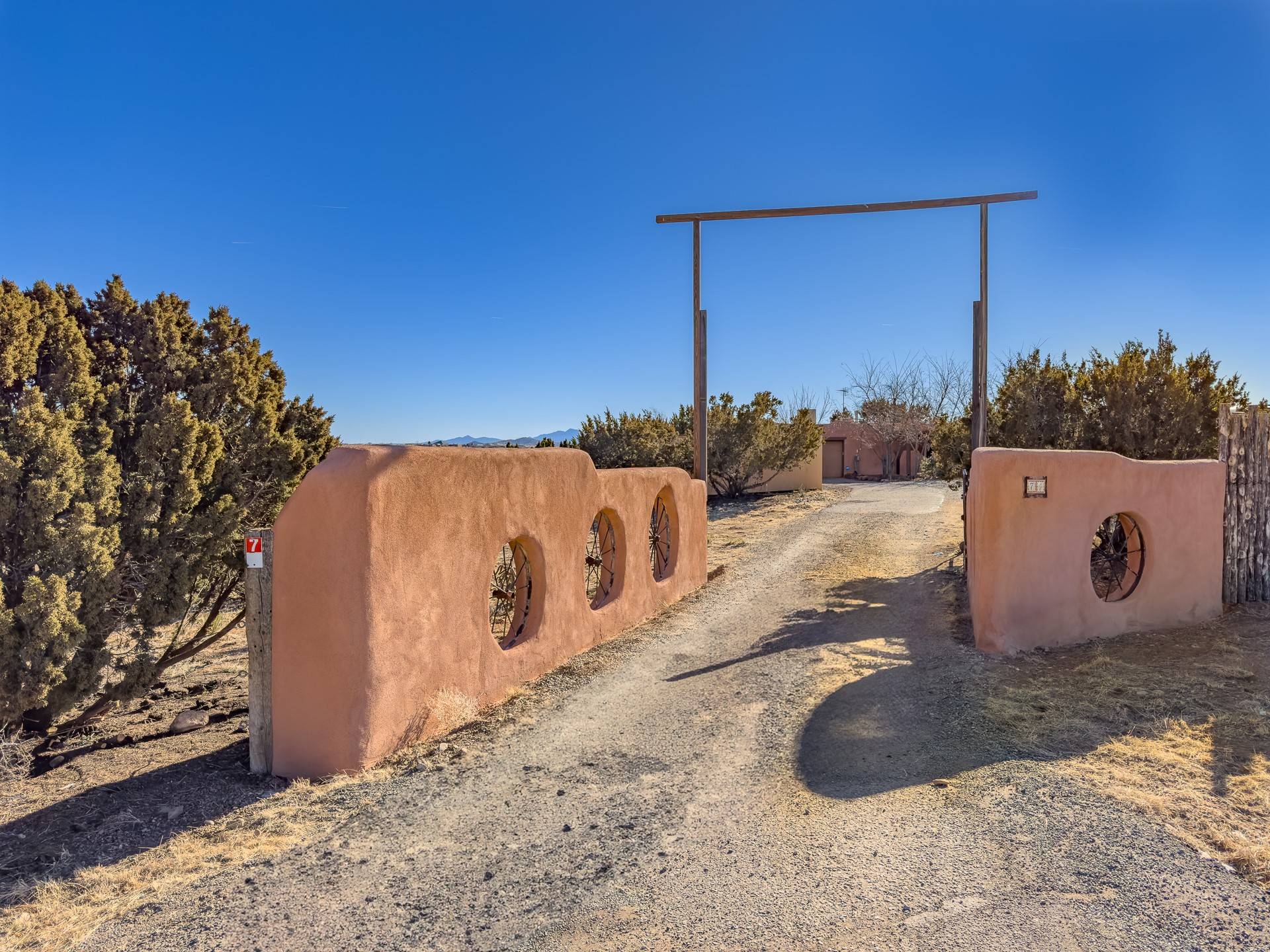 Santa Fe, NM 87507,74 Las Estrellas