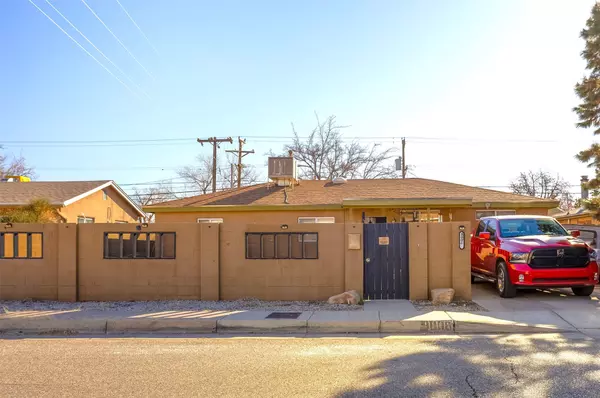 9006 Woodland AVE NE, Albuquerque, NM 87112