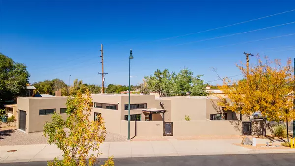 Santa Fe, NM 87501,1618 Paseo De Peralta