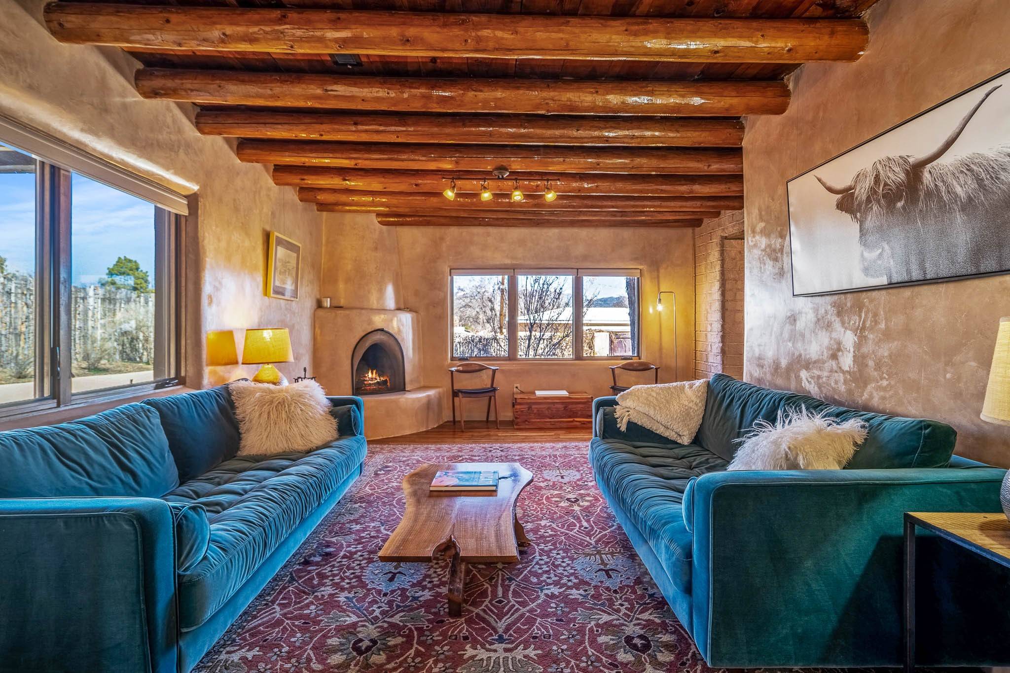 106 S El Rancho, Santa Fe, NM 87501