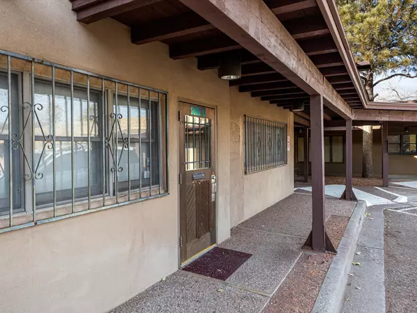 Santa Fe, NM 87505,1630 HOSPITAL #D