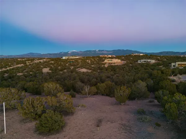 Santa Fe, NM 87506,34 Sundance Ridge CIR