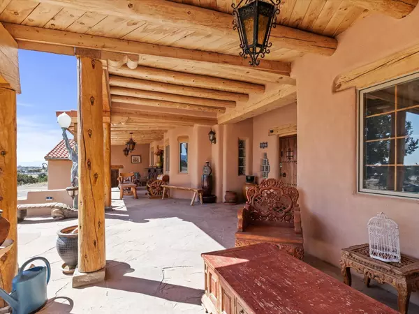 Santa Fe, NM 87507,850 Nm 599 Frontage