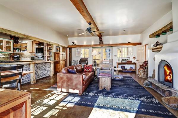 Santa Fe, NM 87501,220 Irvine #B