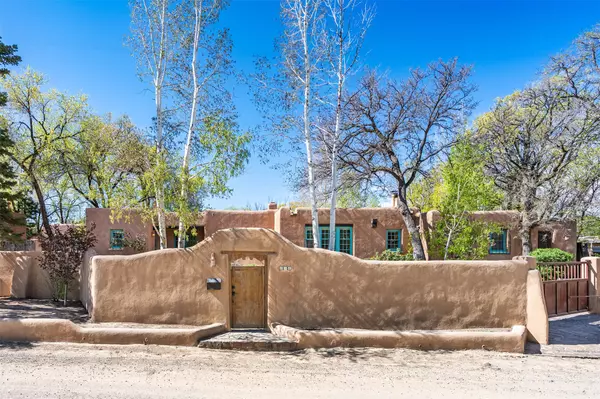 Santa Fe, NM 87501,614 E Alameda