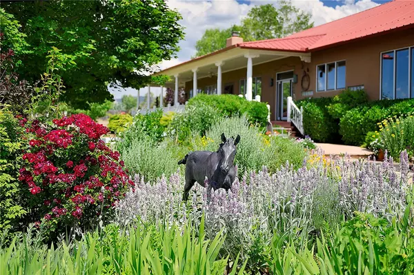 272 Tano RD, Santa Fe, NM 87506