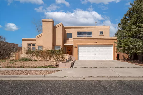 7496 Sagebrush RD, Santa Fe, NM 87507