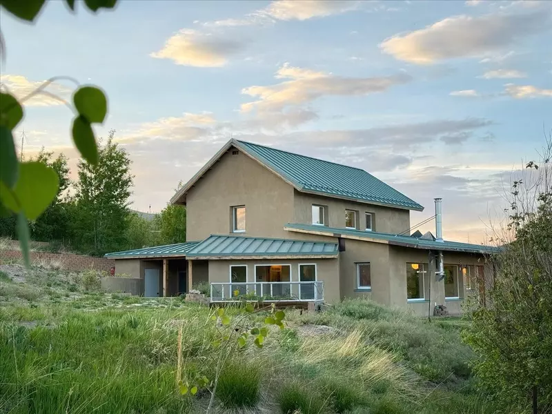 425 Forest RD 286, Jemez Springs, NM 87025