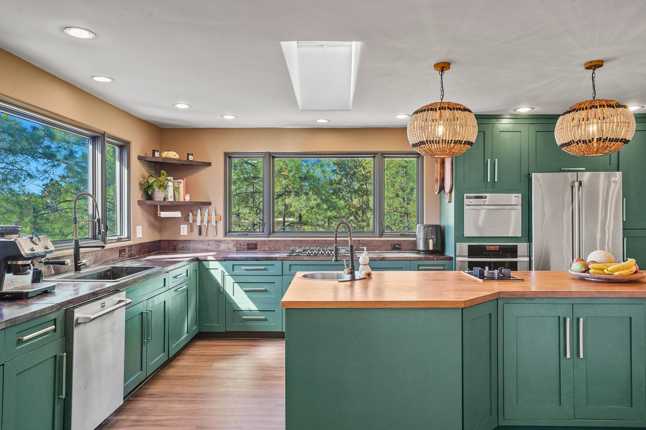390 El Conejo, Los Alamos, NM 87544