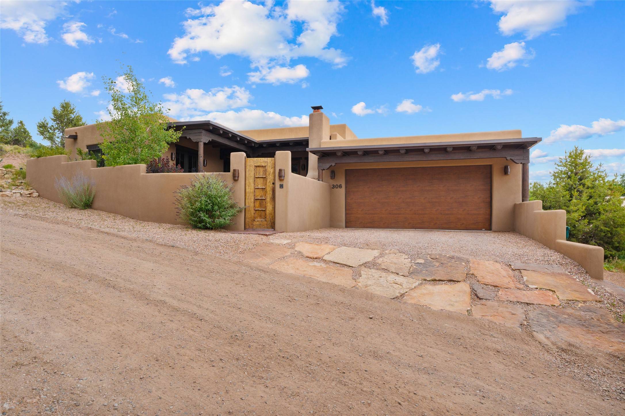 306 Callecita PL, Santa Fe, NM 87501