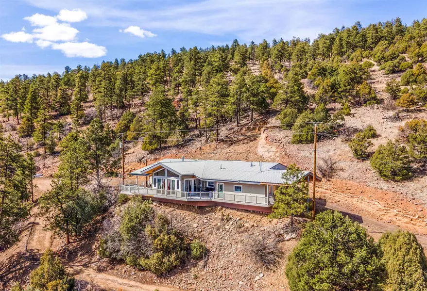 58 Alta Vista TRL, Los Ojos, NM 87551