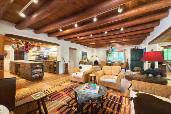 Santa Fe, NM 87506,1352 Bishops Lodge RD