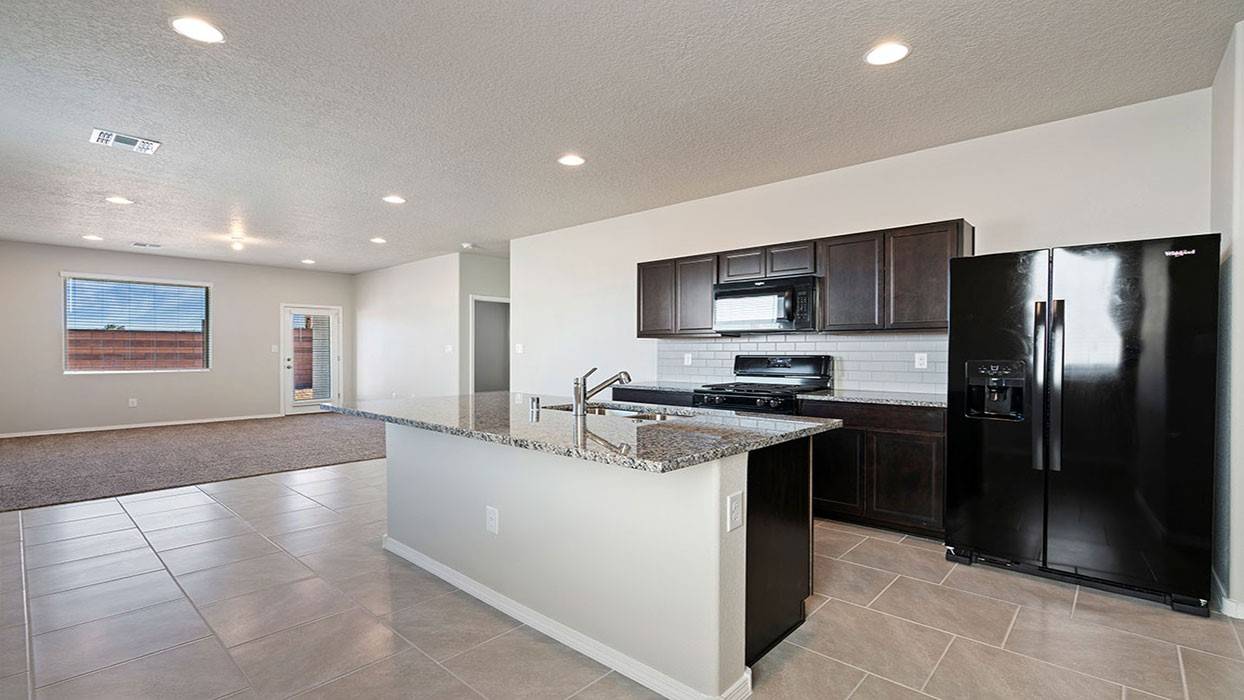 Santa Fe, NM 87507,3924 Soledad