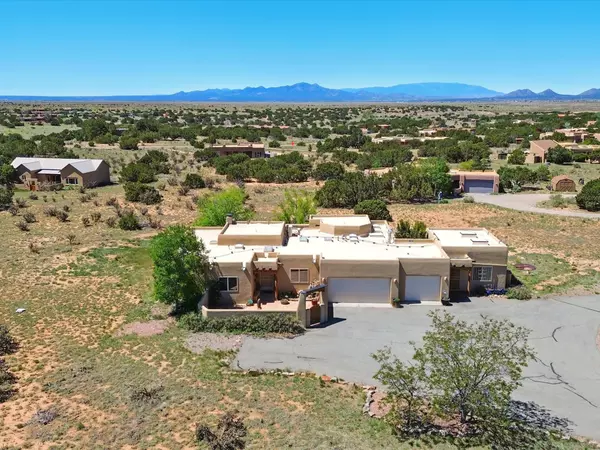 54 Encantado LOOP, Santa Fe, NM 87508