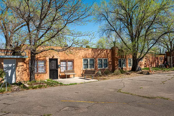 Santa Fe, NM 87507,4884 La Junta Del Alamo