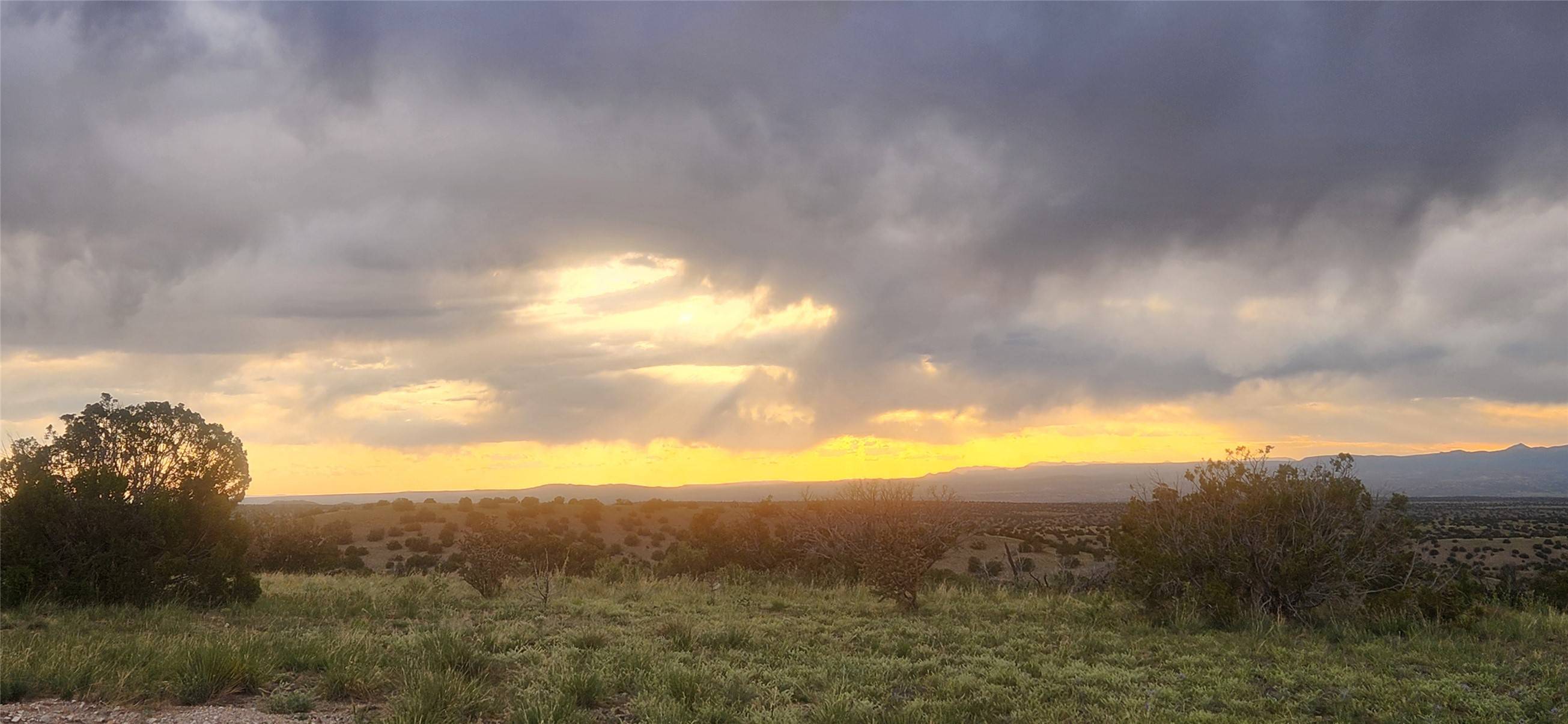 Cerrillos, NM 87010,258 Red Rock