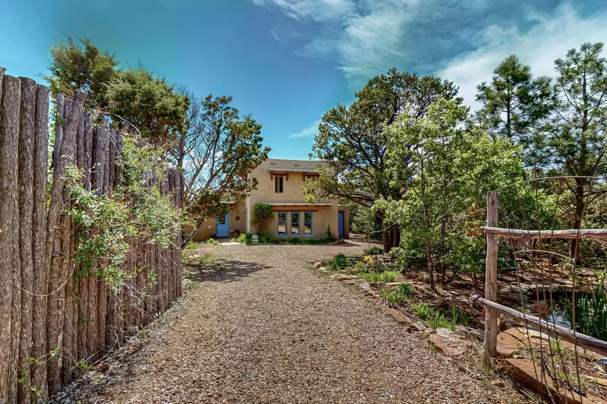 Santa Fe, NM 87505,97 Quartz TRL #A&B